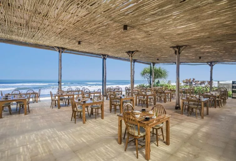 Dining Party di Bali - Ocean Breeze Restaurant