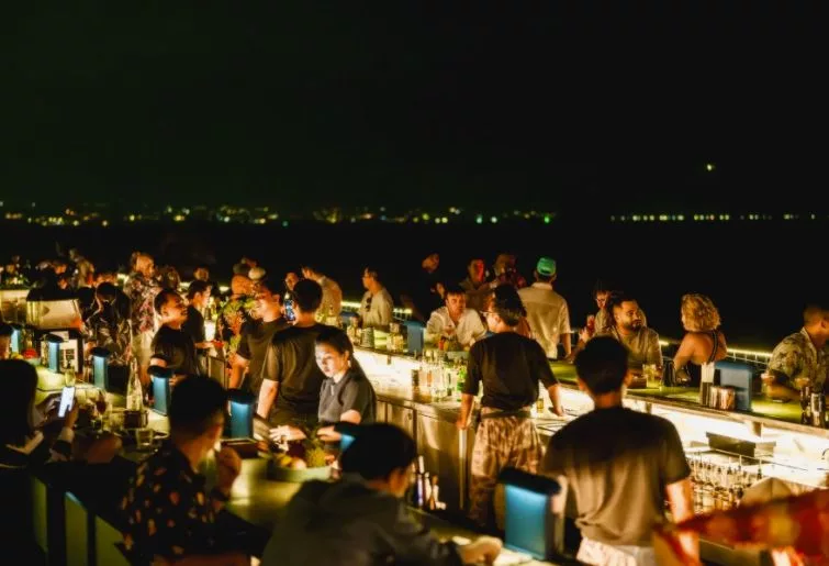 Dining Party Keluarga - Potato Head Beach Club