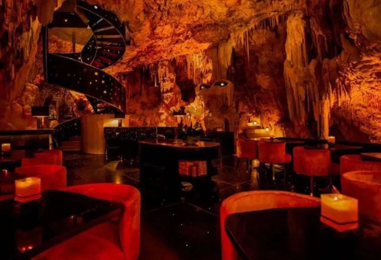 Dining Party Private di Bali - The Cave