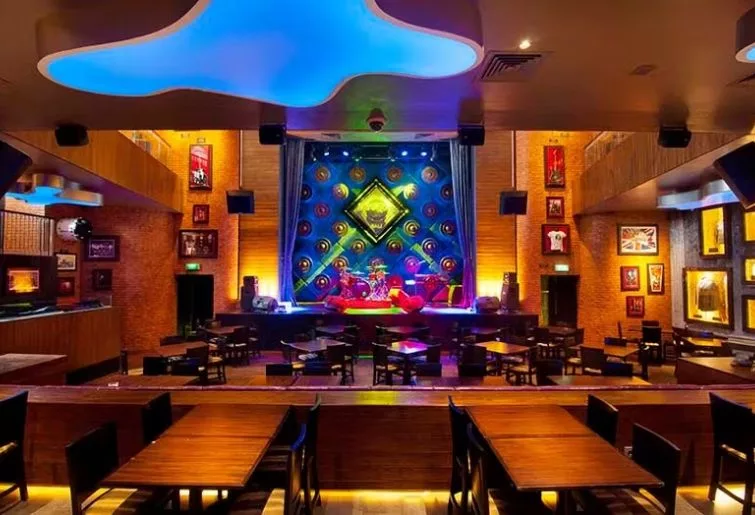 live music venues Pantai Kuta beach