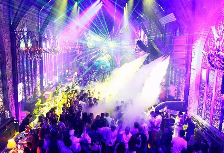 club di bali kuta-mirror lounge and club