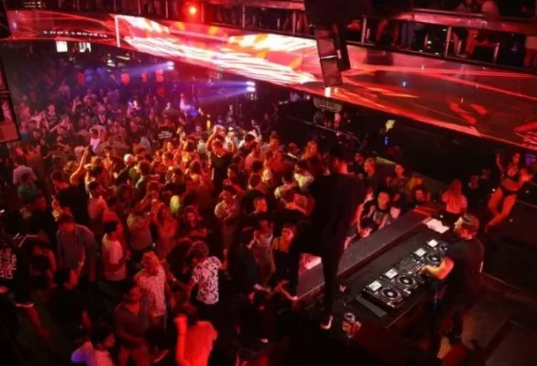 club di bali kuta-sky garden beach club