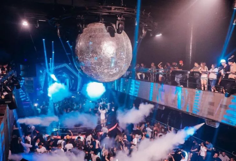 harga dan promo club-sky garden rooftop