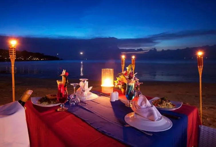 dining party bali-jimbaran beach