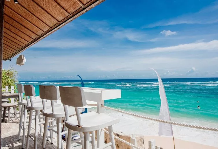 dining party bali-karma beach