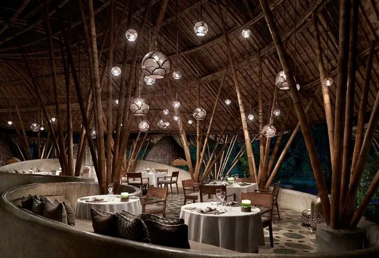 dining party bali-kubu at mandapa