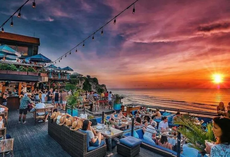 dining party bali-single fin