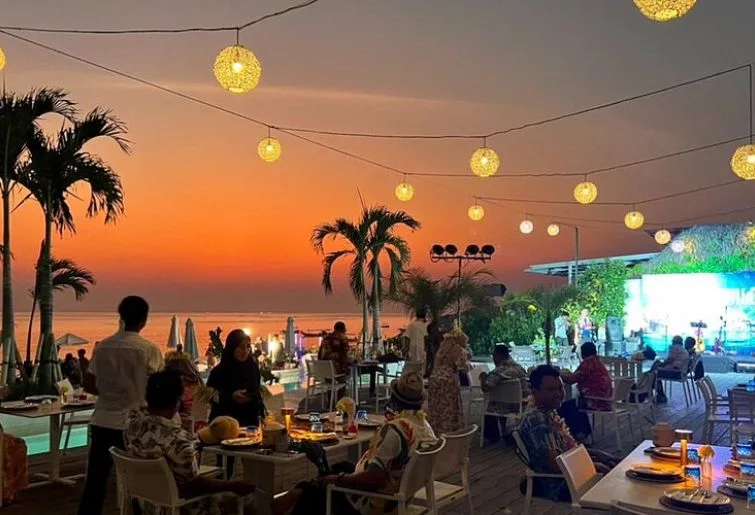 fine dining bali-azure sky