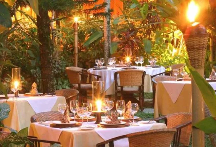 fine dining bali-mozaic ubud