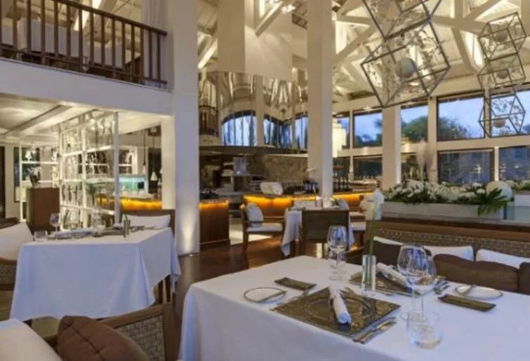 restoran di bali-kayuputi