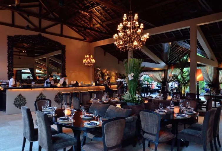 restoran di bali-sarong