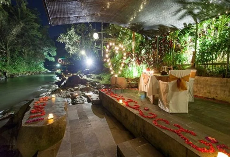restoran di bali-swept away