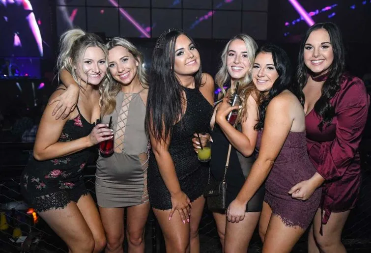 lounge malam di bali-akasaka club
