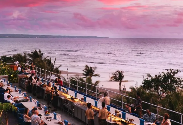 lounge malam di bali-potato head beach club bali