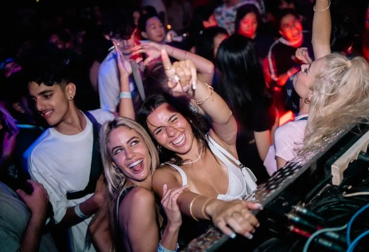 hiburan malam di bali-red ruby club