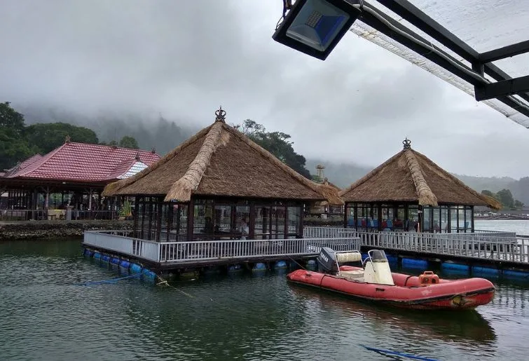 restoran bali-apung kedisan