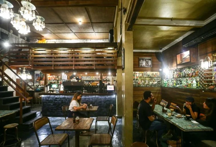 restoran bali-revolver